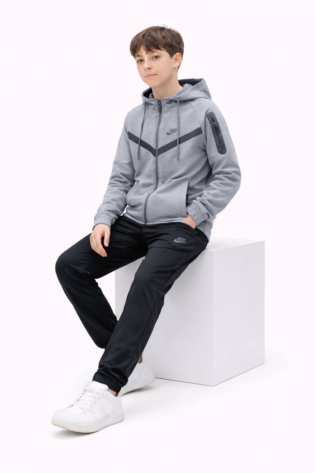 Ensemble Nike Tech enfant 10 /18 ans