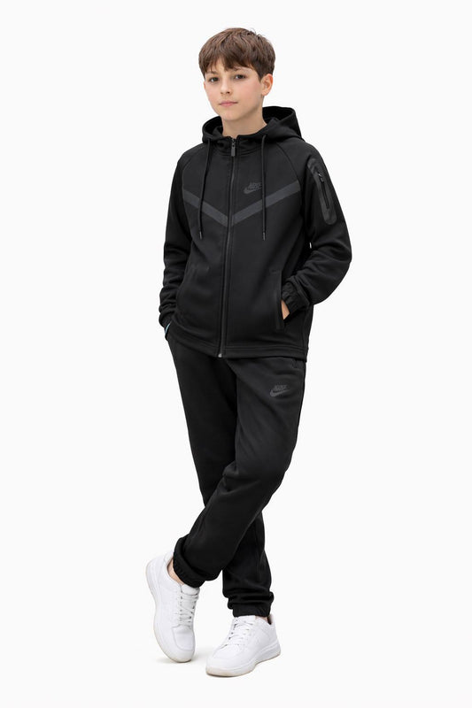 Ensemble Nike Tech enfant 10 /18 ans
